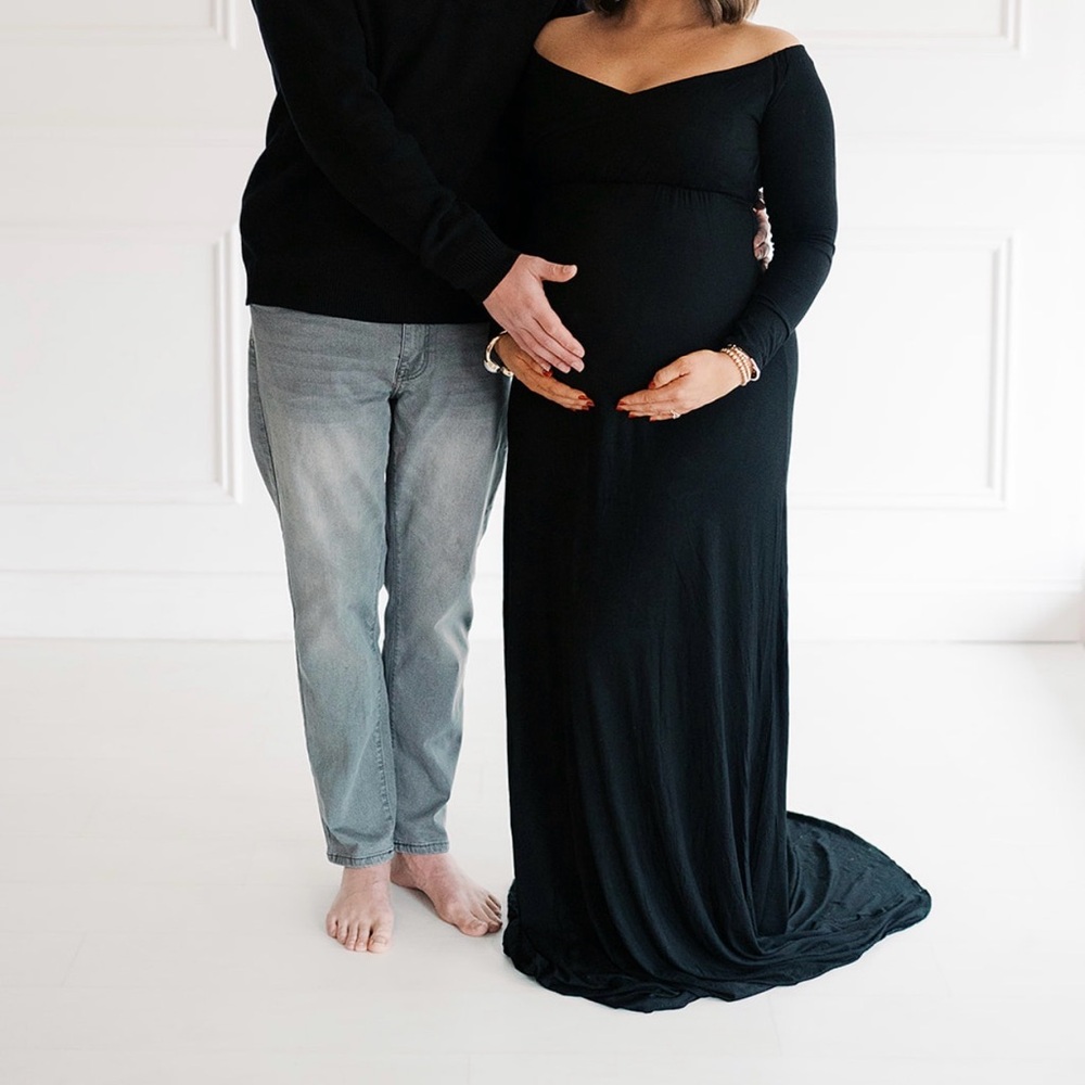 Elegant Black Off-Shoulder Maxi Dress